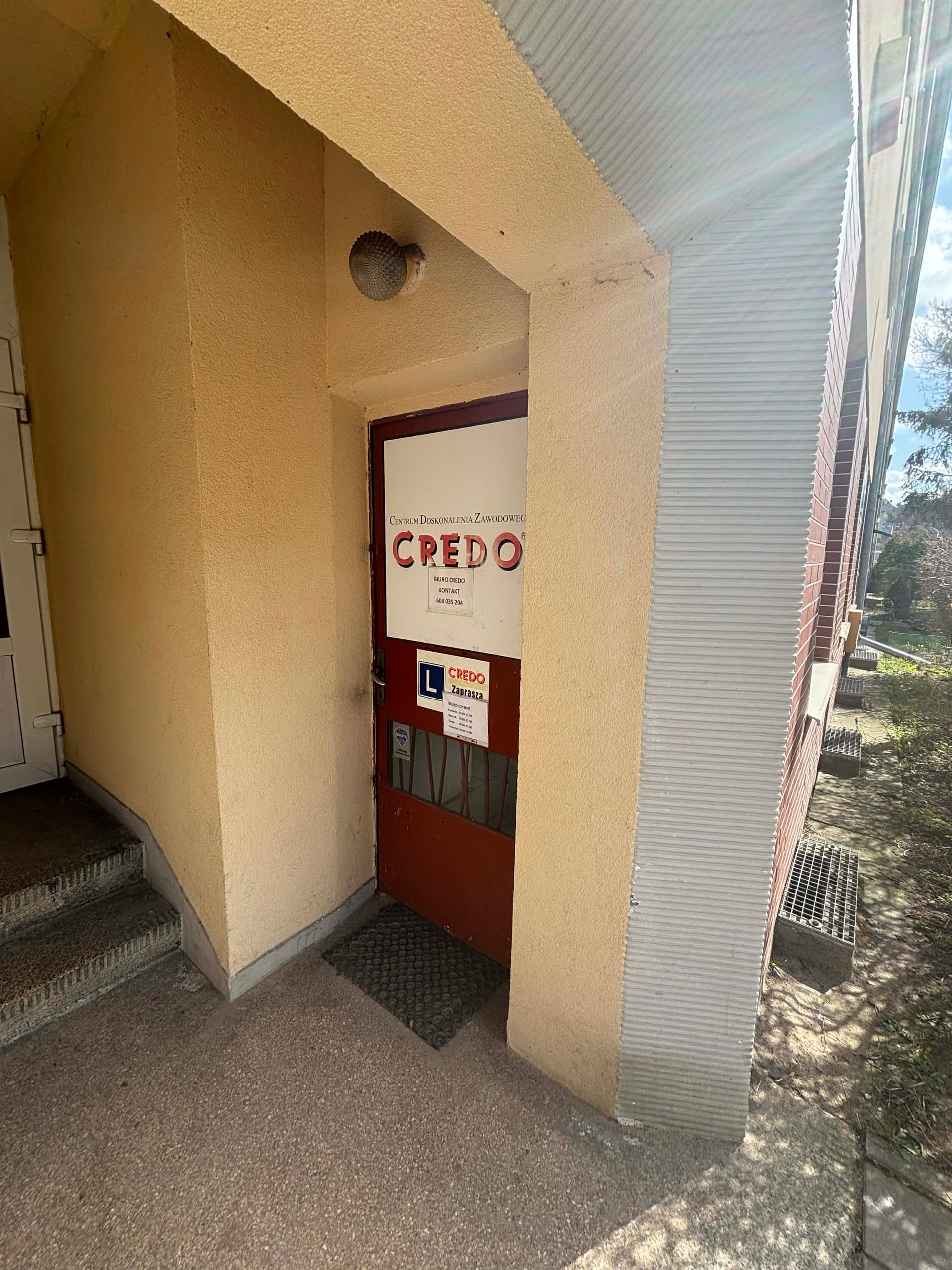 Wejście do OSK CREDO Gdańsk